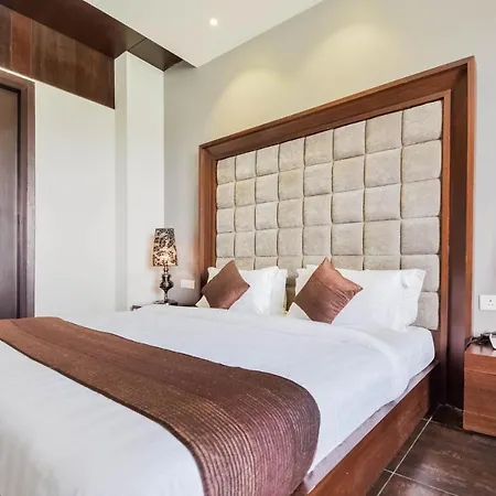 Hotel Palette - Solitaire Grand Sirsa